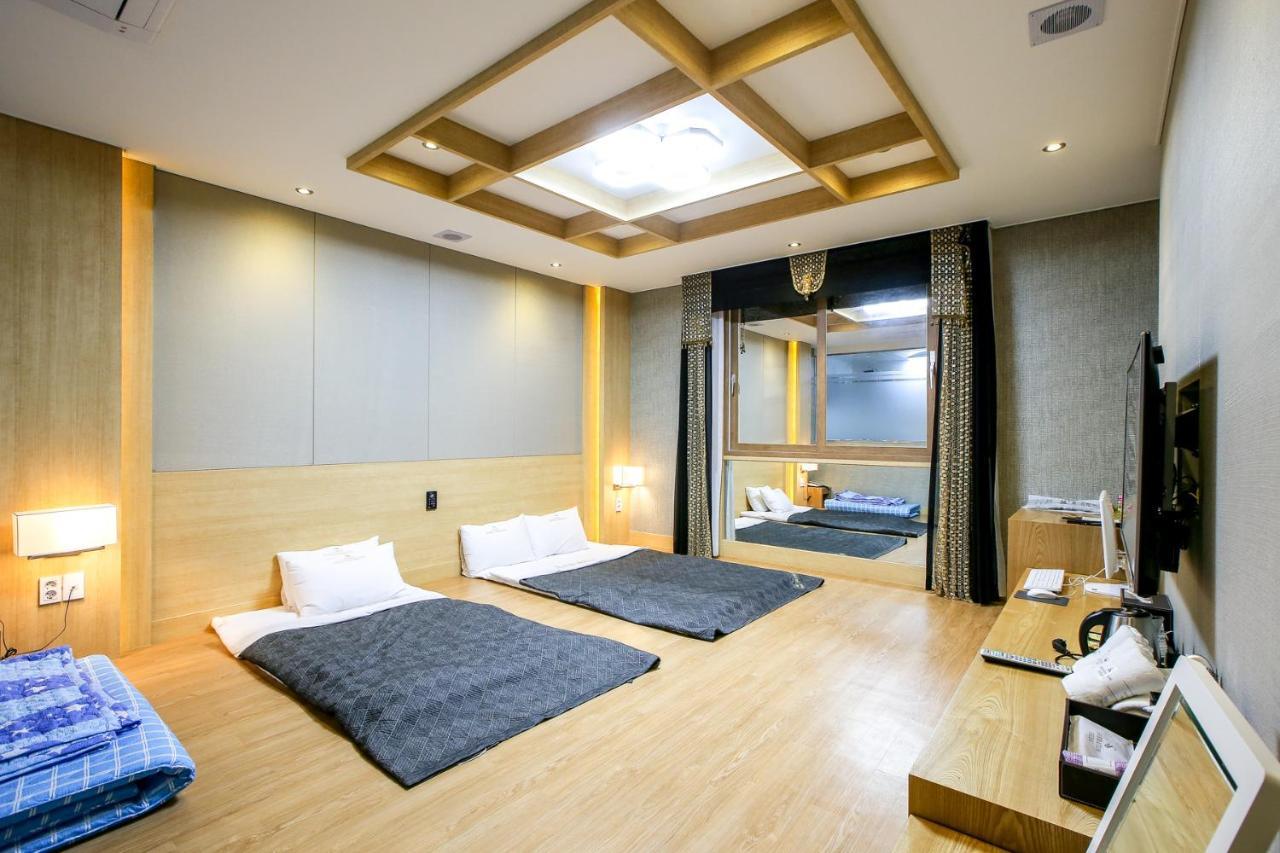 Shell Stone Yeosu Business Hotel Dış mekan fotoğraf